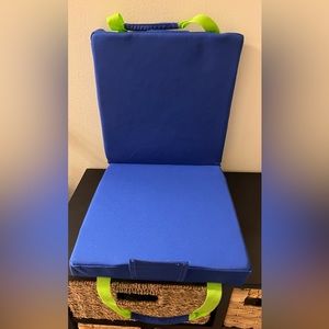 Stadium Seat by Pampered Chef